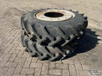 Wheels, Tyres, Rims & Dual spacers Taurus 12.4R28 set incl. velgen