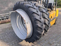 Wheels, Tyres, Rims & Dual spacers Michelin 12.4/38