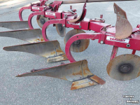 Ploughs Kongskilde Variant 16"