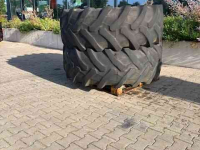 Wheels, Tyres, Rims & Dual spacers Pirelli 580-70-38
