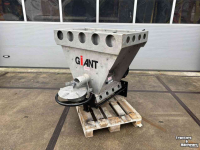 Snow Removal Equipment Giant Giant- Delimbe zoutstrooier T11.3-250