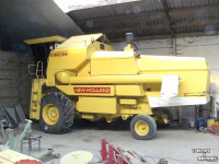Combine New Holland gezocht 8080 hydro