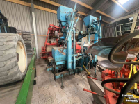 Potato planter Monosem 6 rijige Maispoter Maiszaaier Mais poter zaaier
