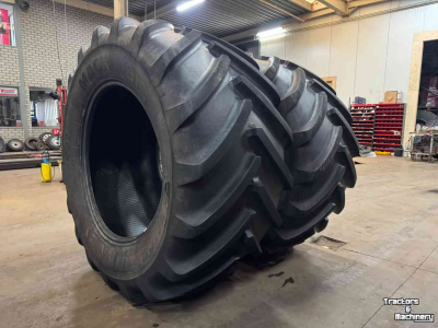 Wheels, Tyres, Rims & Dual spacers Michelin 900/50R42