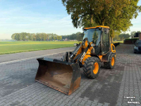 Wheelloader JCB 407 shovel