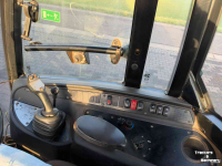 Wheelloader JCB 407 shovel