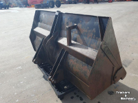 Loading buckets  Grondbak