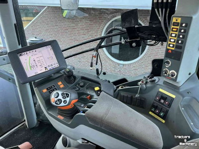 Tractor Claas Axion 810 Cmatic