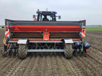 Potato planter Warrens drill sixteen