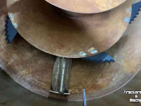 Vertical feed mixer Kuhn Euromix 16-70 Voermengwagen