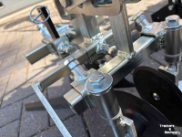 Inter-row cultivator  Alm hangestuurde schoffelmachine
