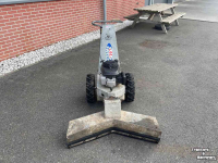 Other livestock equipment and accessories  Sweep roosterschuif