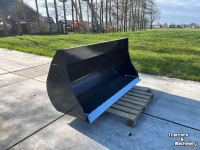 Loading buckets Hekamp Schaeff grondbak 1.85m