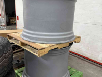 Wheels, Tyres, Rims & Dual spacers  30x42