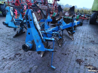 Ploughs Overum Drie schaar