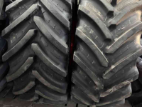 Wheels, Tyres, Rims & Dual spacers BKT Set VF 650/65R42 BKT met VF 540/65R30  op velg