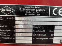 Silage-block distribution wagon Strautmann BVW Blokkenwagen doseerwagen voermachines