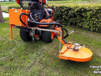 Mowing arm with rotary mower  cirkelmaaier, kantenmaaier. Hogervorst, nieuw