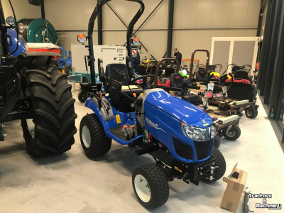 Tractor New Holland Boomer 25C