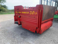 Silage-block distribution wagon Schuitemaker Amigo 20S Blokkenwagen / Blokkendoseerwagen