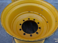 Wheels, Tyres, Rims & Dual spacers  24X26.5 10-281-335 ET 0 Velgen