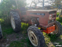 Tractor Renault 551