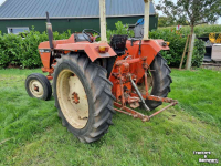 Tractor Renault 56