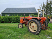 Tractor Renault 56