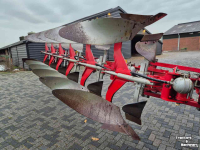 Ploughs Overum 6 schaar vario