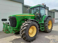 Tractor John Deere 8220 Powershift