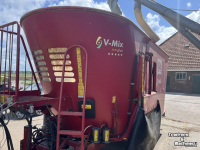 Self-propelled feed mixer BVL 2 vijzel voermengwagen
