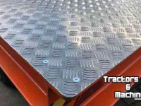 Low loader / Semi trailer  18 tons industrie aanhanger
