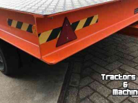Low loader / Semi trailer  18 tons industrie aanhanger