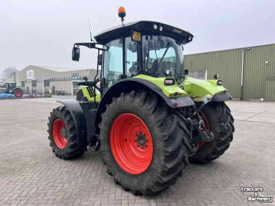 Tractor Claas Arion 550