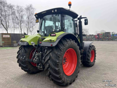 Tractor Claas Arion 550