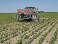 Fertilizer spreader Kramer FISSORE Pneumaat Kunstmeststrooier 4, 6 of 12 rij op rijafstand 0.75 m / Kunstmestverspreider / Kunstmestverdeler