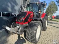 Tractor Valtra N104 Active