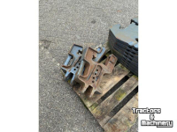 Frontweights Ford Ford 10S/40S 40 KG Middentrekhaakgewicht