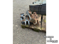 Frontweights Ford Ford 10S/40S 40 KG Middentrekhaakgewicht
