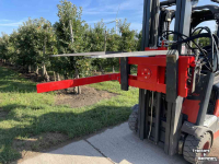 Bulk box tipper  Kistenkantelaar Fem 2 zijkantelaar