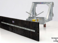 Rubber yard scraper Qmac 210 MECH SCHUIN PAUS
