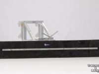 Rubber yard scraper Qmac 210 MECH SCHUIN PAUS
