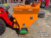 Straw spreader for boxes Flingk KSS-1015