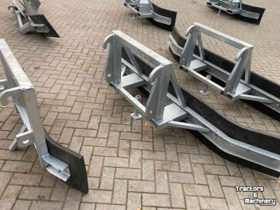 Manure scraper Weidemann Rubberschuif / mestschuif / modderschuif / sneeuwschuif.