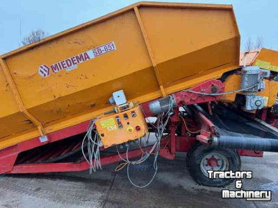 Receiving hopper Miedema 851RZ