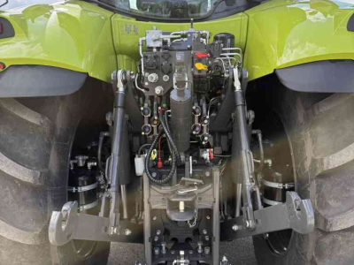 Tractor Claas AXION 870 CMATIC