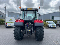 Tractor Massey Ferguson 5712SL Dyna 4 trekker
