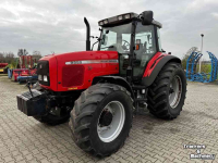 Tractor Massey Ferguson 8220