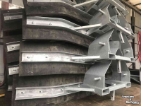 Snow Removal Equipment  Sneeuw-/modderschuif
