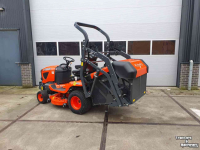 Ride-on mower Kubota G231HD  Zitmaaier met opvang  hooglossend